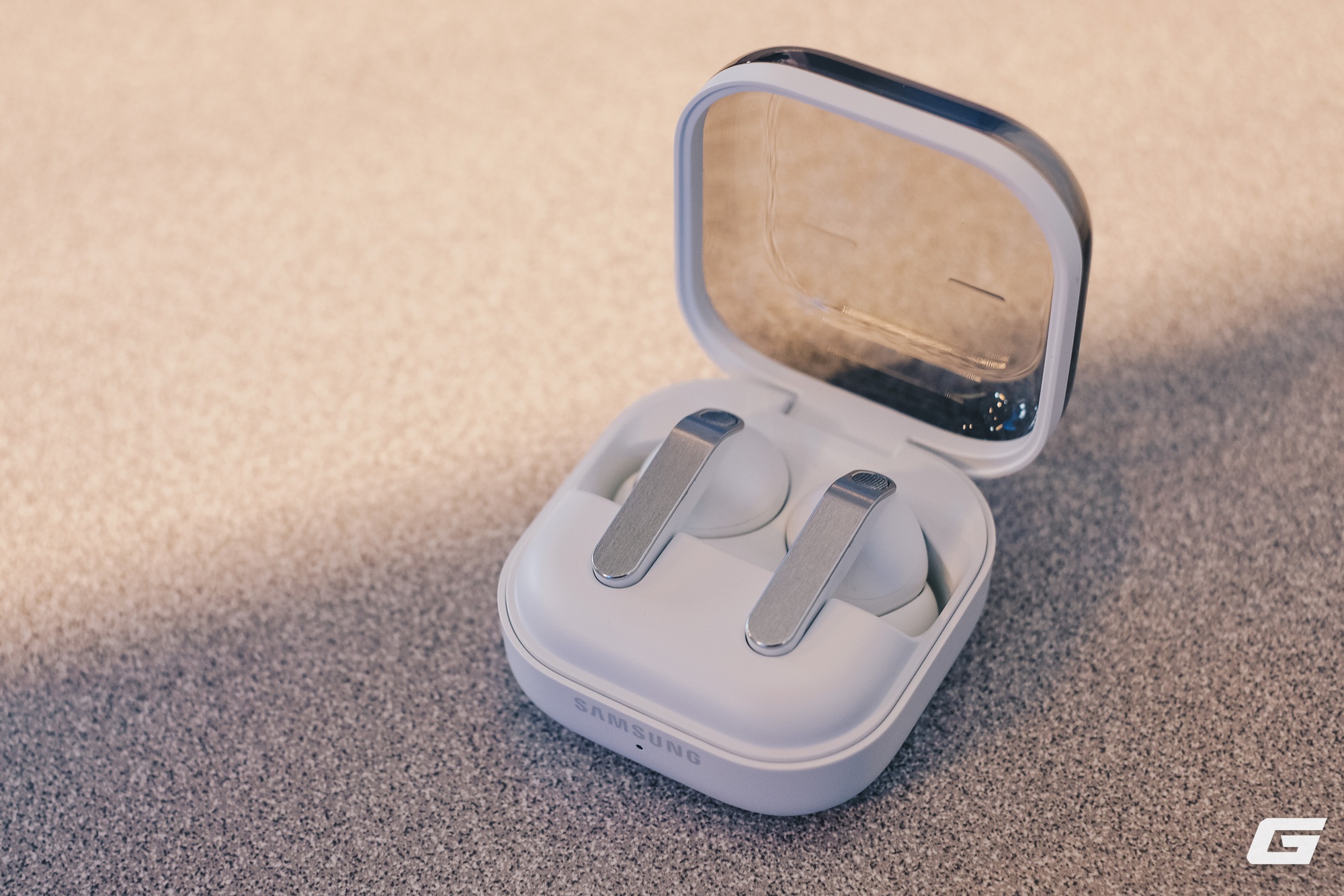 Samsung ra mắt Galaxy Buds4 series: Loại bỏ Blade Lights, tập trung nâng cấp âm thanh và Galaxy AI- Ảnh 6. Samsung ra mắt Galaxy Buds4 series: Loại bỏ Blade Lights, tập trung nâng cấp âm thanh và Galaxy AI- Ảnh 6.