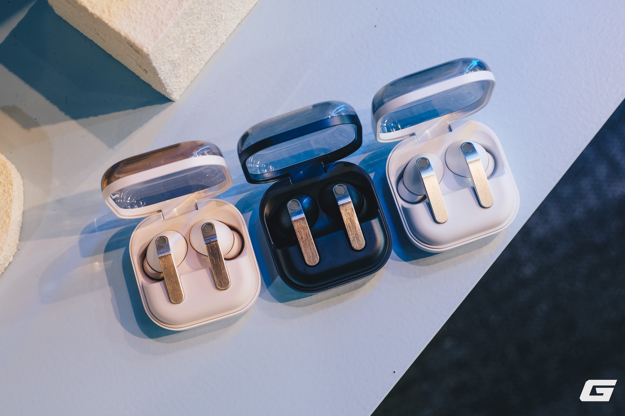 Samsung ra mắt Galaxy Buds4 series: Loại bỏ Blade Lights, tập trung nâng cấp âm thanh và Galaxy AI- Ảnh 1. Samsung ra mắt Galaxy Buds4 series: Loại bỏ Blade Lights, tập trung nâng cấp âm thanh và Galaxy AI- Ảnh 1.