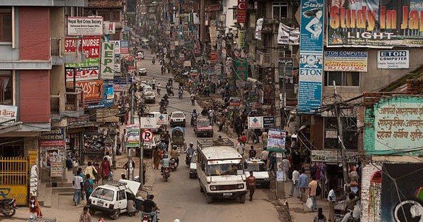 Một quốc gia hiện đang sống ở năm 2082 busy street in kathmandu nepal 17675903856491460751246 1767597200491 17675972010231114974393 116 0 499 612 crop 17675972146441082418913jpg