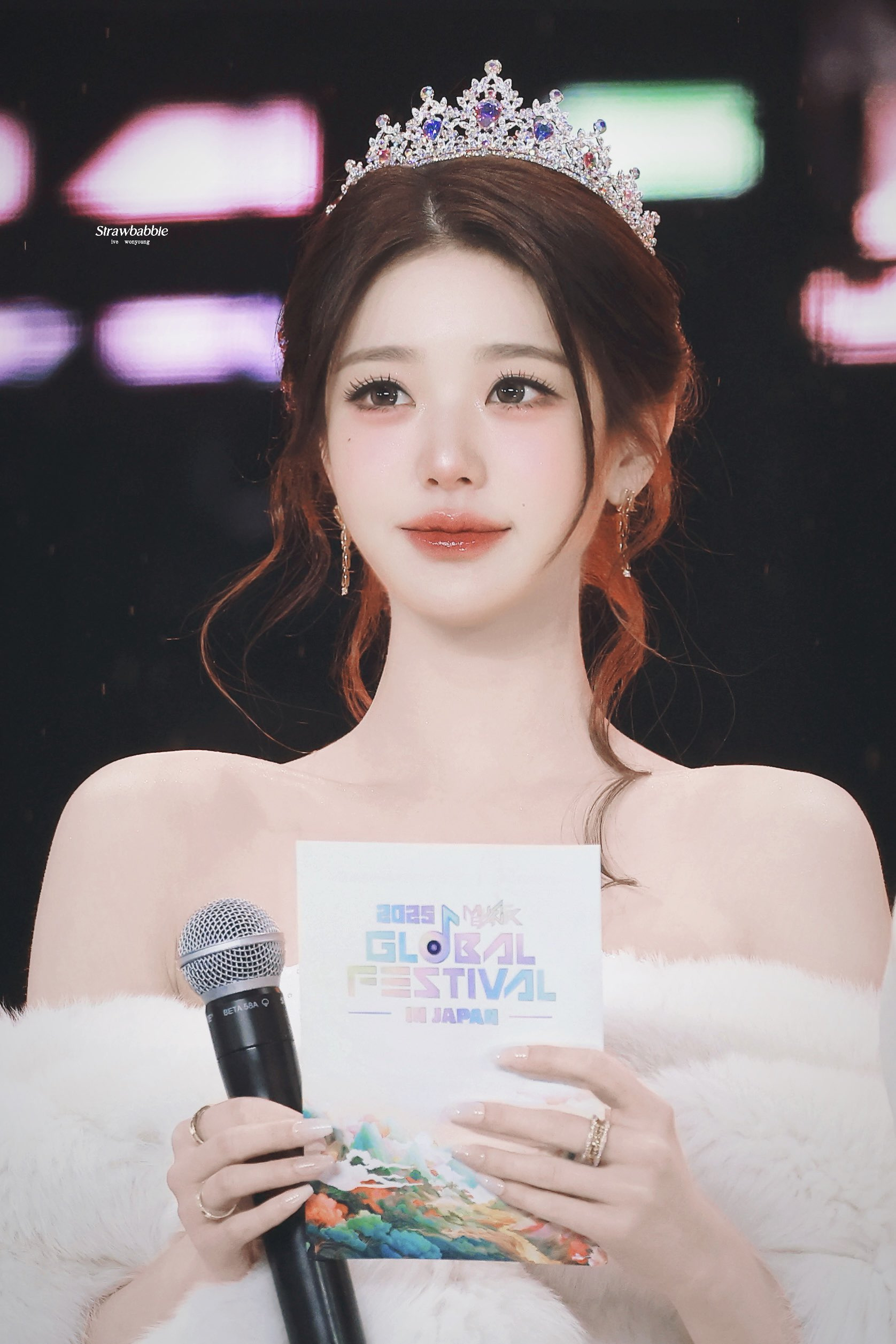 Jang Won Young chỉ nháy mắt cũng khiến triệu người muốn theo đuổi- Ảnh 2.