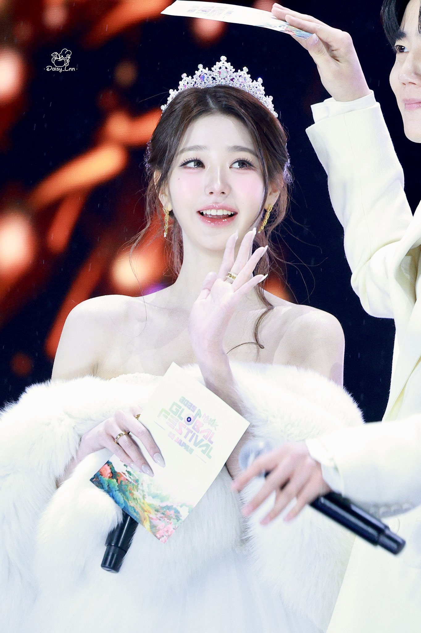 Jang Won Young chỉ nháy mắt cũng khiến triệu người muốn theo đuổi- Ảnh 8.