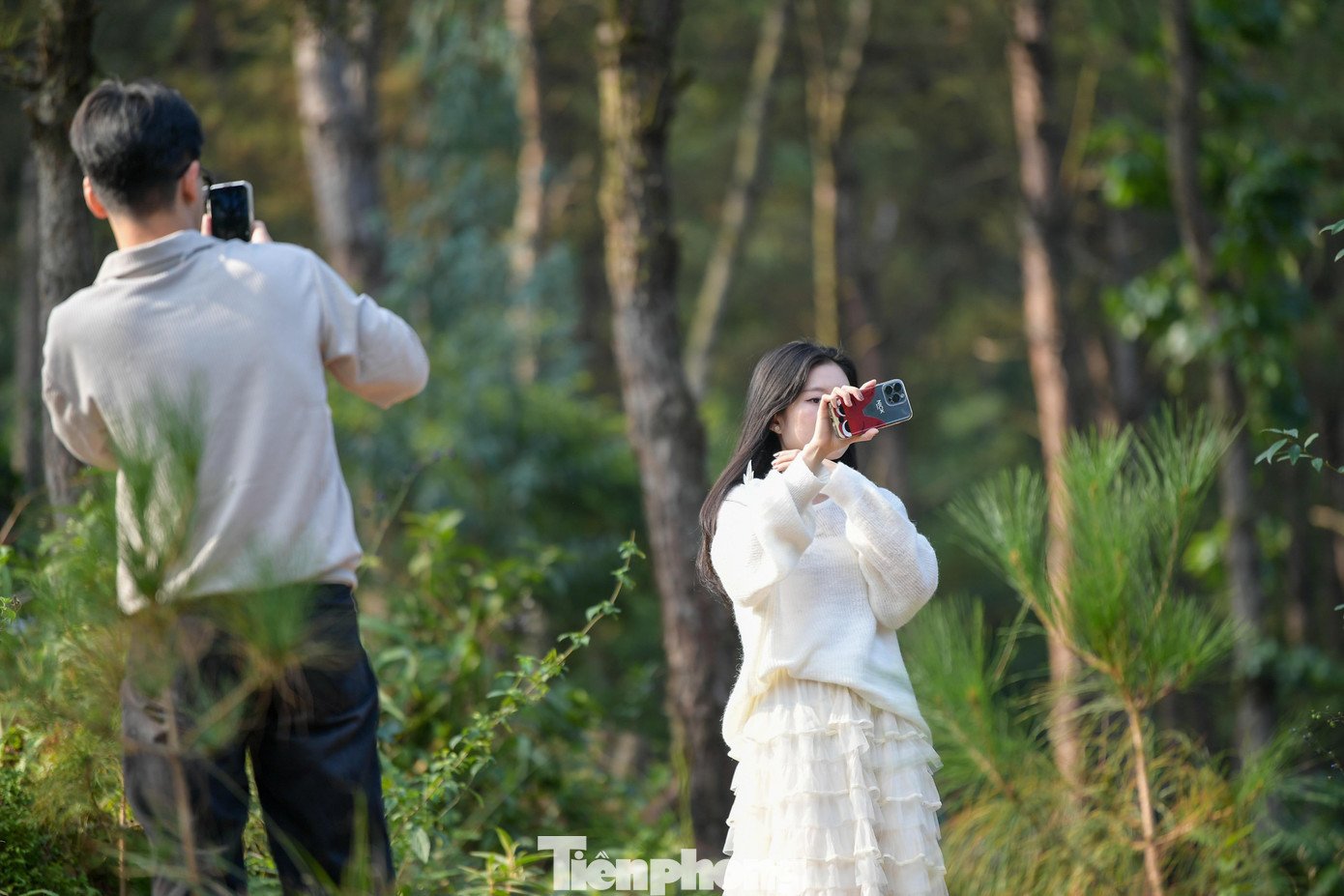 Giới trẻ lên núi uống cà phê, tận hưởng không khí đầu năm - 7