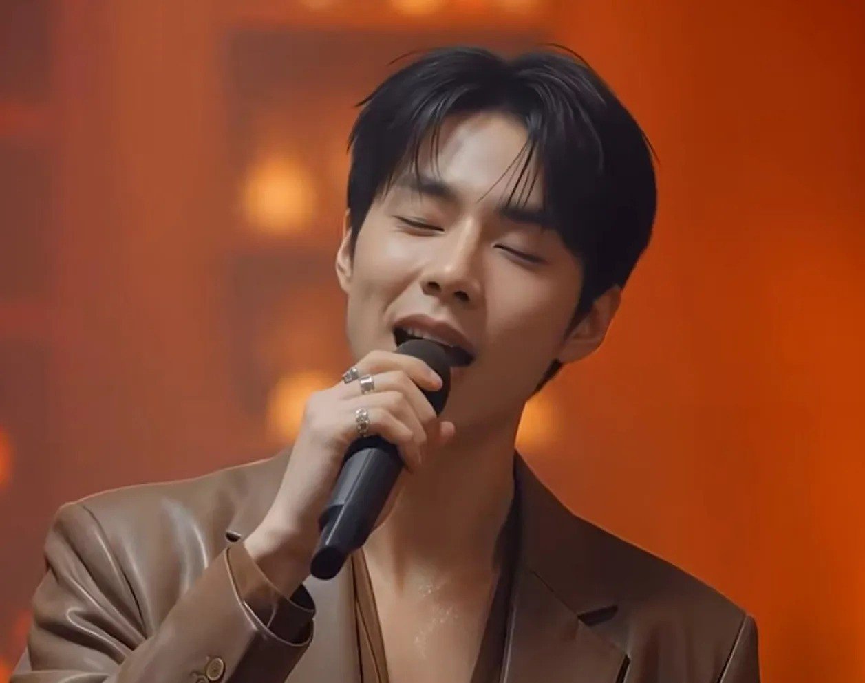 Ca sĩ AI tạo tranh luận song vẫn có nhiều khen ngợi vì sự đổi mới, sáng tạo, bắt kịp xu hướng.