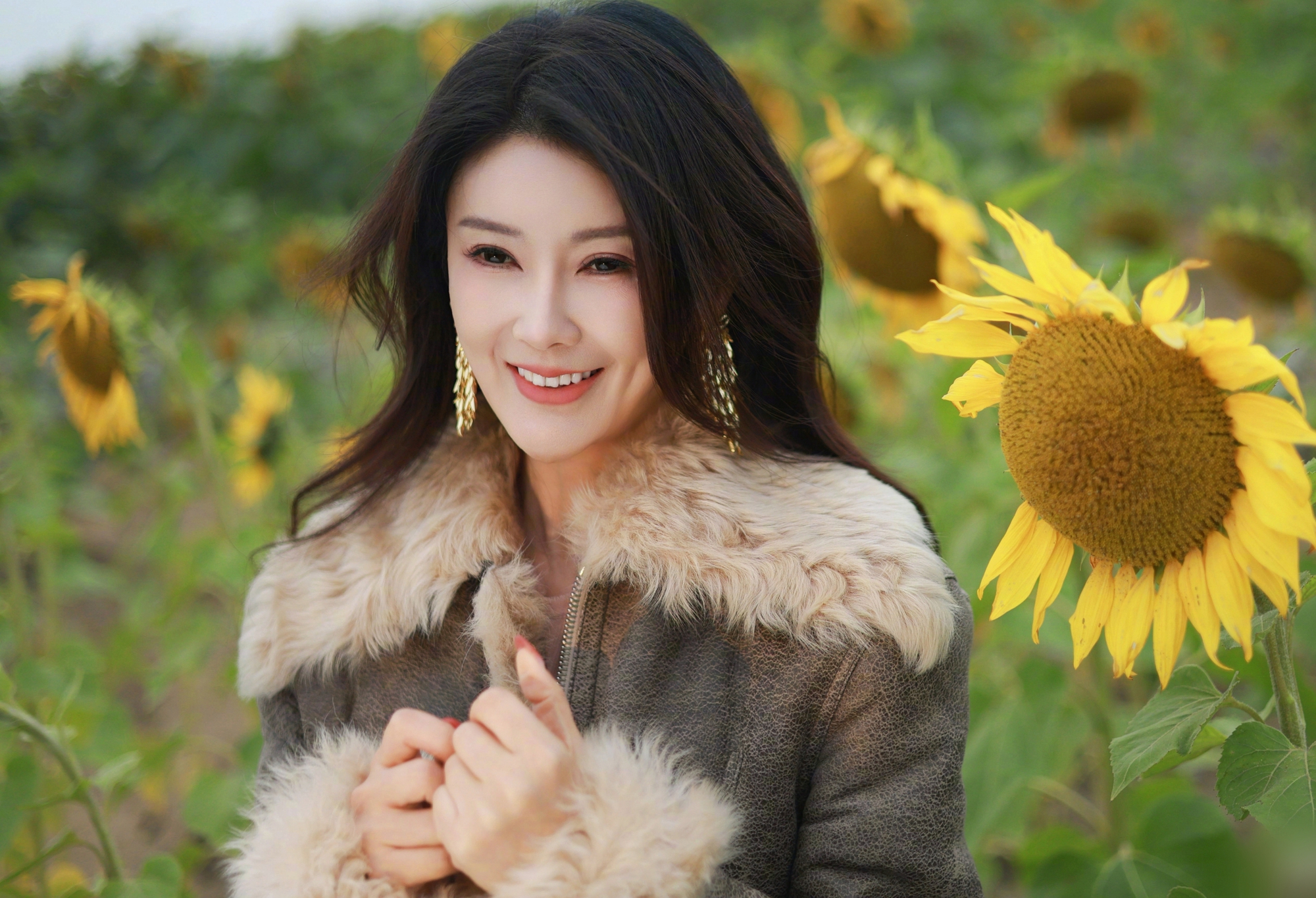 Nữ diễn viên phim giờ vàng khốn khổ vì chồng đại gia: Trả nợ 4.100 tỷ trong 7 ngày, không ai dám mời đóng phim- Ảnh 3.