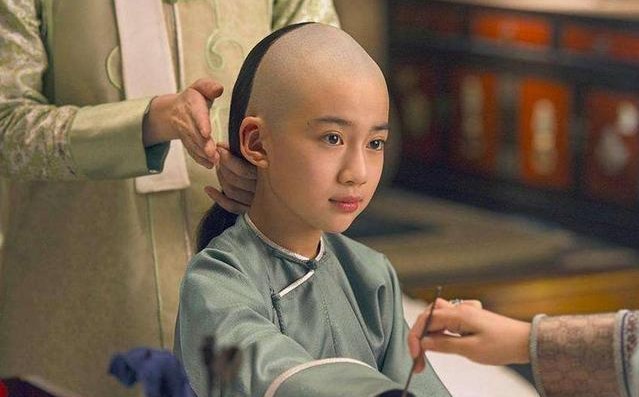 Phi tần đặc biệt của Càn Long: Chưa từng bước vào hậu cung, vẫn được phong tước vị chỉ đứng sau hoàng hậu- Ảnh 2.