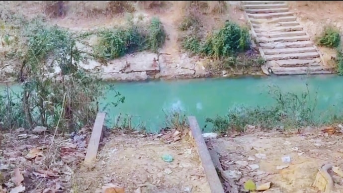 Chưa từng có tiền lệ: Cầu sắt dài 18 mét, nặng 30 tấn bị trộm trong đêm- Ảnh 1.