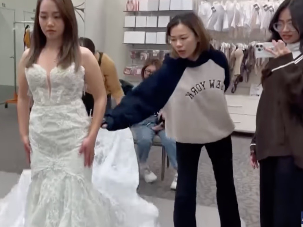 Ngày cưới là khoảnh khắc hạnh phúc, không phải cuộc chạy đua chi phí.