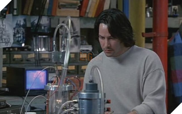 Hình ảnh về diễn viên Keanu Reeves trong phim Chain Reaction.