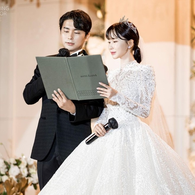 Nữ ca sĩ 9X ôm chồng khóc trong nhà vệ sinh vì phát hiện ung thư, nay cấp cứu khi mang thai tháng 8- Ảnh 5.