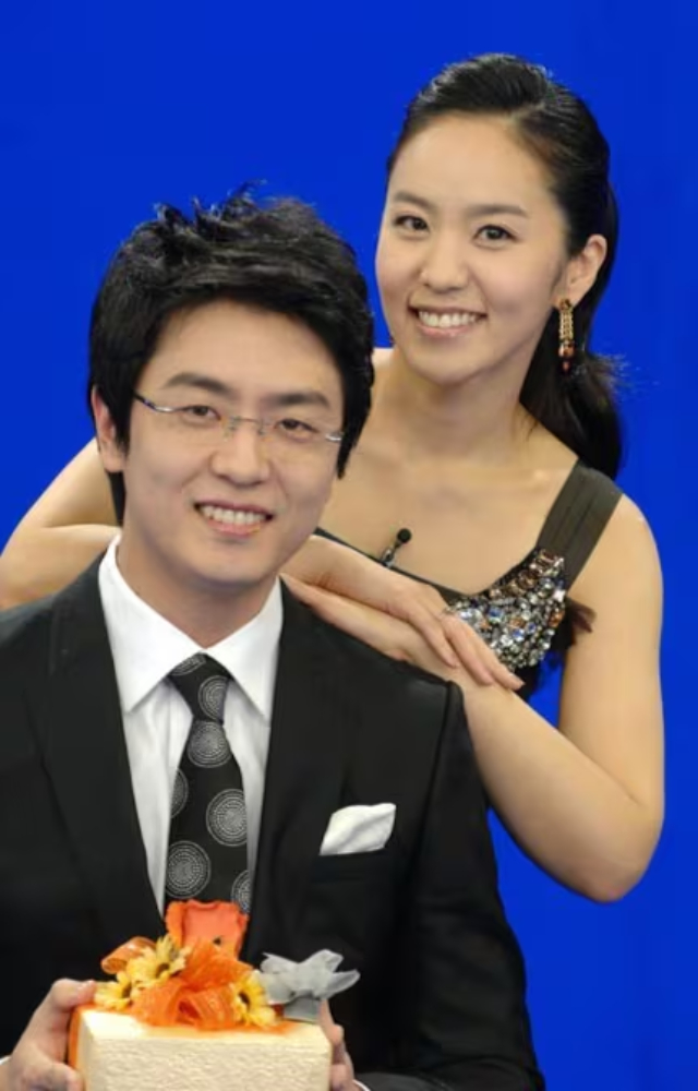 Drama ngoại tình 27 Tết: Vợ chồng diễn viên “ông ăn chả bà ăn nem”, hiên ngang qua đêm tại nhà nhân tình- Ảnh 3.