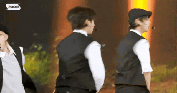 Màn đổi đời không ngờ: Chàng trai thiếu tiền mua vé AAA, 2 năm sau thành "Nghệ sĩ mới xuất sắc nhất" chrome capture 2025 12 11 3 17654690308422091217640 0 0 352 672 crop 17654690456591547945530gifpng