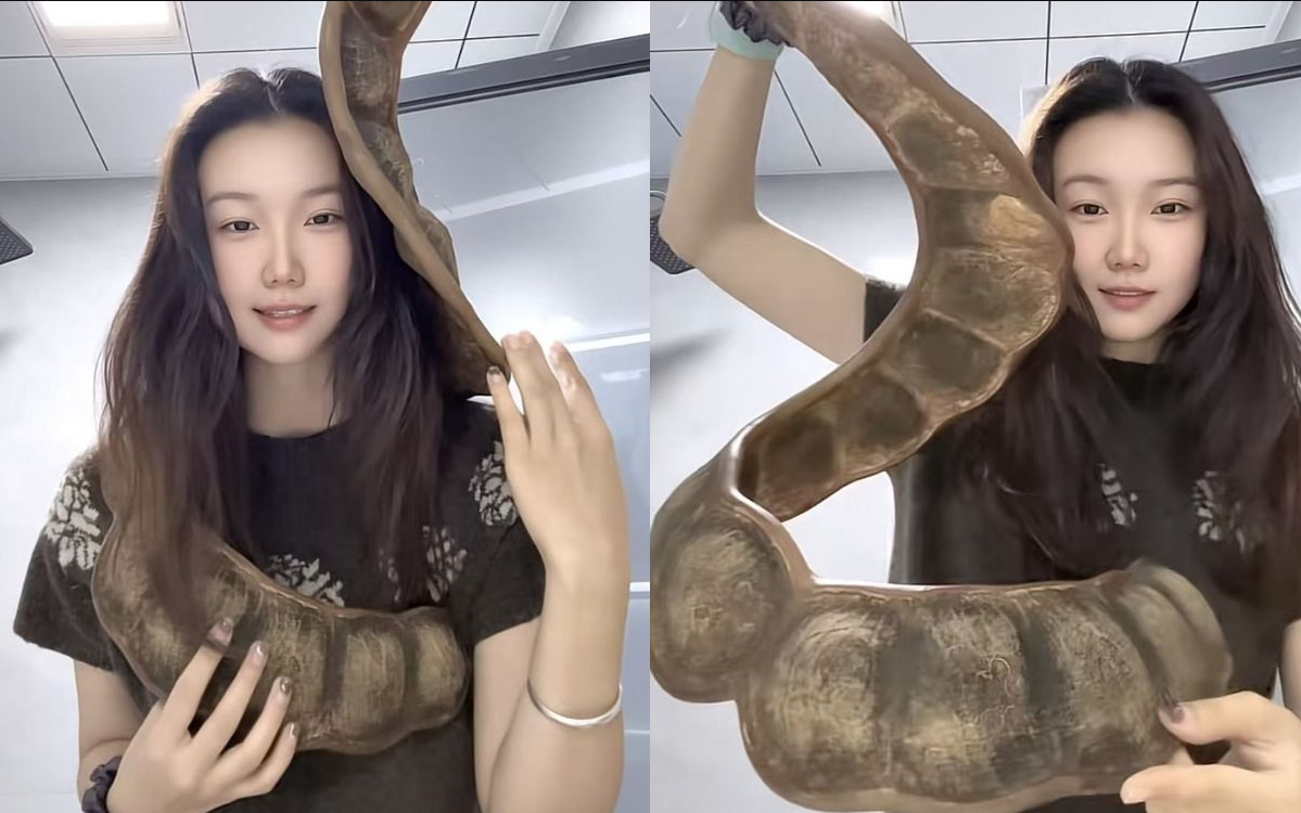 Cô gái thản nhiên quấn