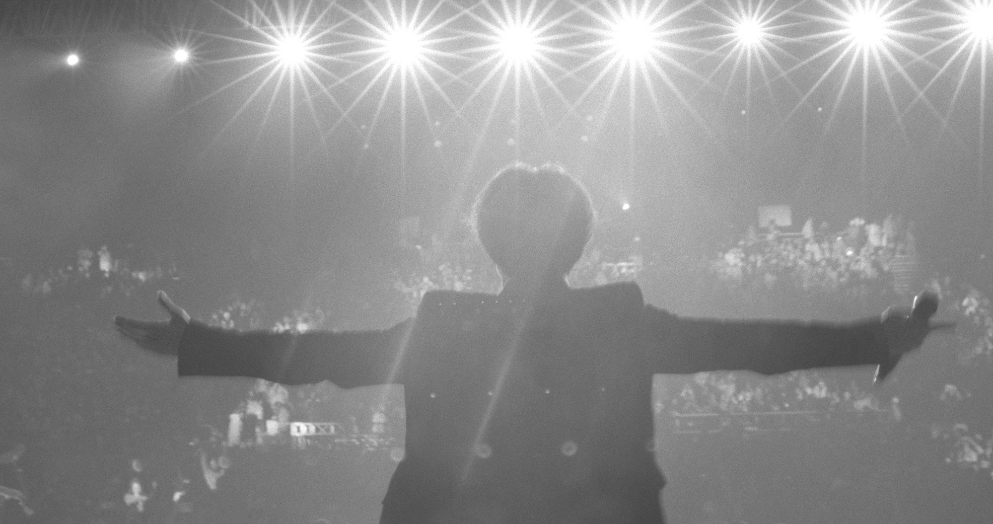 Chân Trời Rực Rỡ: Cách nhìn lại những đứt gãy của lịch sử và hỏi con người về niềm tin cuối cùng - mình thuộc về đâu?- Ảnh 4.