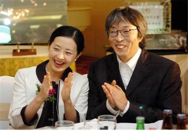 Nhan sắc gây sốc của nữ thần quốc dân phải giải nghệ để cưới kẻ xâm hại mình- Ảnh 2. Nhan sắc gây sốc của nữ thần quốc dân phải giải nghệ để cưới kẻ xâm hại mình- Ảnh 2.