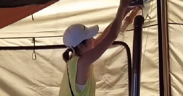 Công bố ảnh nữ diễn viên hạng A hết thời sống lay lắt trong túp lều cy1 17685792049551647906896 0 0 268 512 crop 17685813751891414266564gifpng