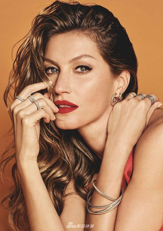 "Thiên thần nội y" gia tài 10.500 tỷ kết hôn với trai nghèo sau nghi vấn “cắm sừng” chồng cũ d1 17686384972811503068071 1768654024033 17686540247941535570229