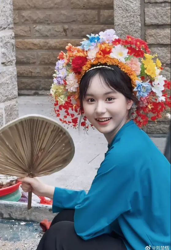 Thiên thần nhí 2 tuổi đã kiếm hàng chục tỷ, bị hơn 1 tỷ người cấm “dao kéo” giờ ra sao?- Ảnh 6. Thiên thần nhí 2 tuổi đã kiếm hàng chục tỷ, bị hơn 1 tỷ người cấm “dao kéo” giờ ra sao?- Ảnh 6.