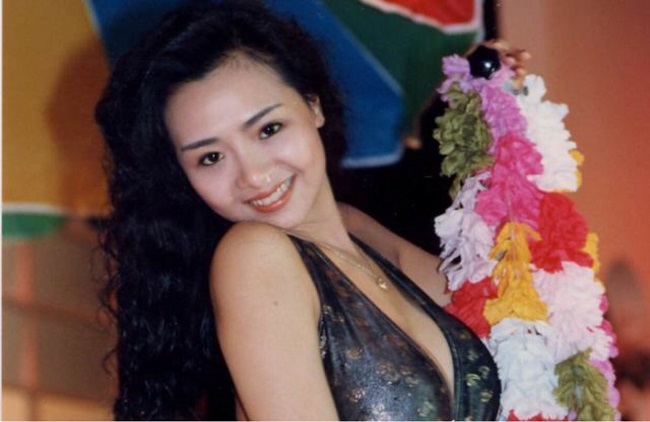 Nhan sắc gây sốc của mỹ nhân 18+ được trả 24 tỷ đồng để đóng cảnh nóng- Ảnh 6.