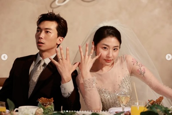 Cảnh sát tung CCTV ghi lại vụ cặp vợ chồng diễn viên lái xe tông chết người đi đường- Ảnh 2.