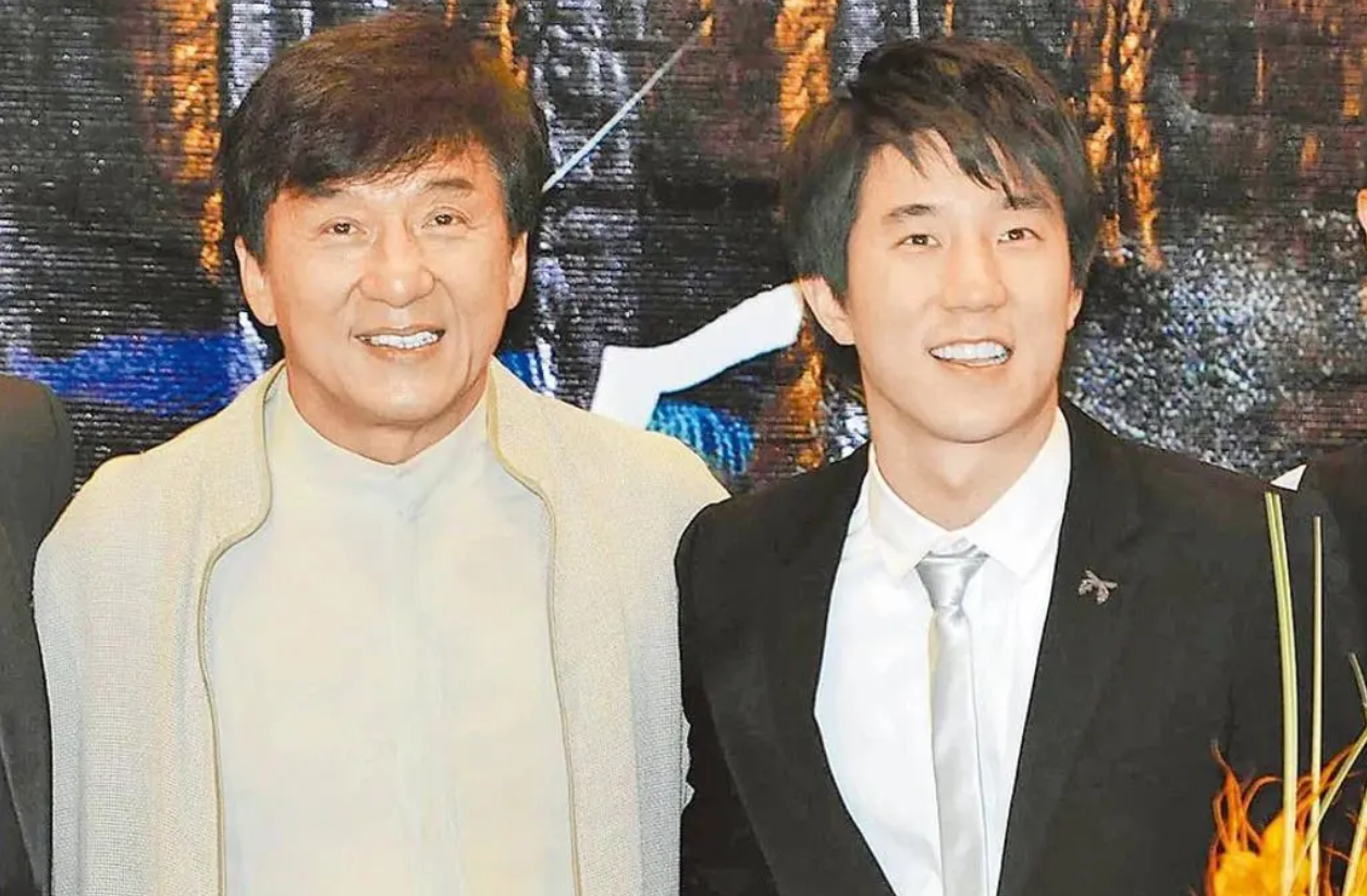 "Nghịch tử" của Thành Long sống thế nào mà bị bố từ chối chia gia tài 7.500 tỷ? d90 1767810555946306645296 1767840065045 1767840065295732715840 1767848396470 17678483968751065631439