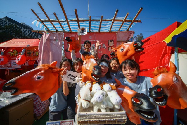 Toàn cảnh châu Á rộn ràng đón Tết Bính Ngọ 2026: Pháo hoa rợp trời tiễn biệt năm cũ, chào mừng một năm mới đầy hy vọng- Ảnh 11.