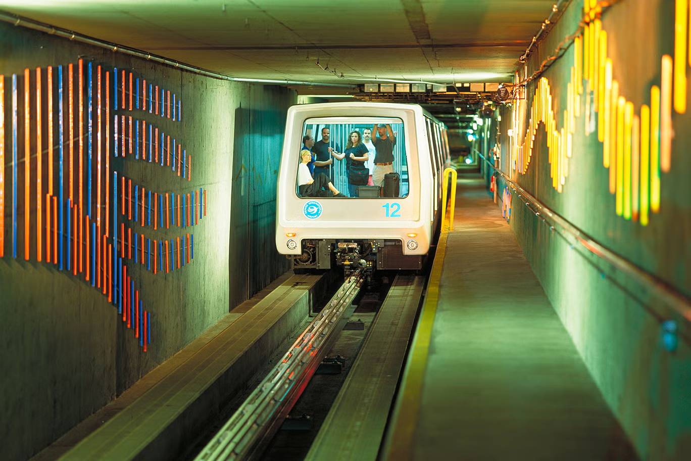 Sân bay Denver và những bí ẩn gây tò mò suốt ba thập kỷ- Ảnh 3. Sân bay Denver và những bí ẩn gây tò mò suốt ba thập kỷ- Ảnh 3.