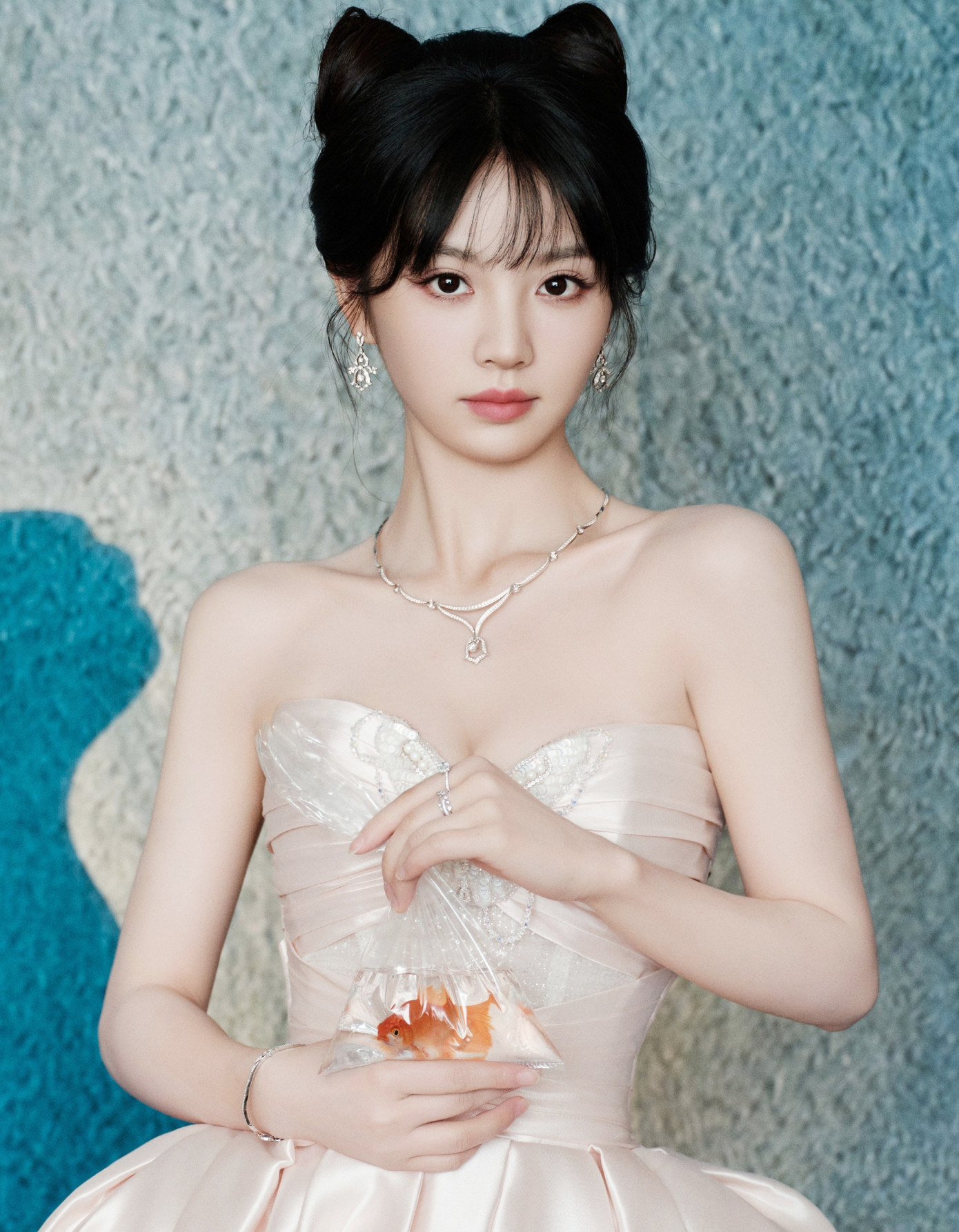 Nữ thần vượt qua Lưu Diệc Phi- Ảnh 2.