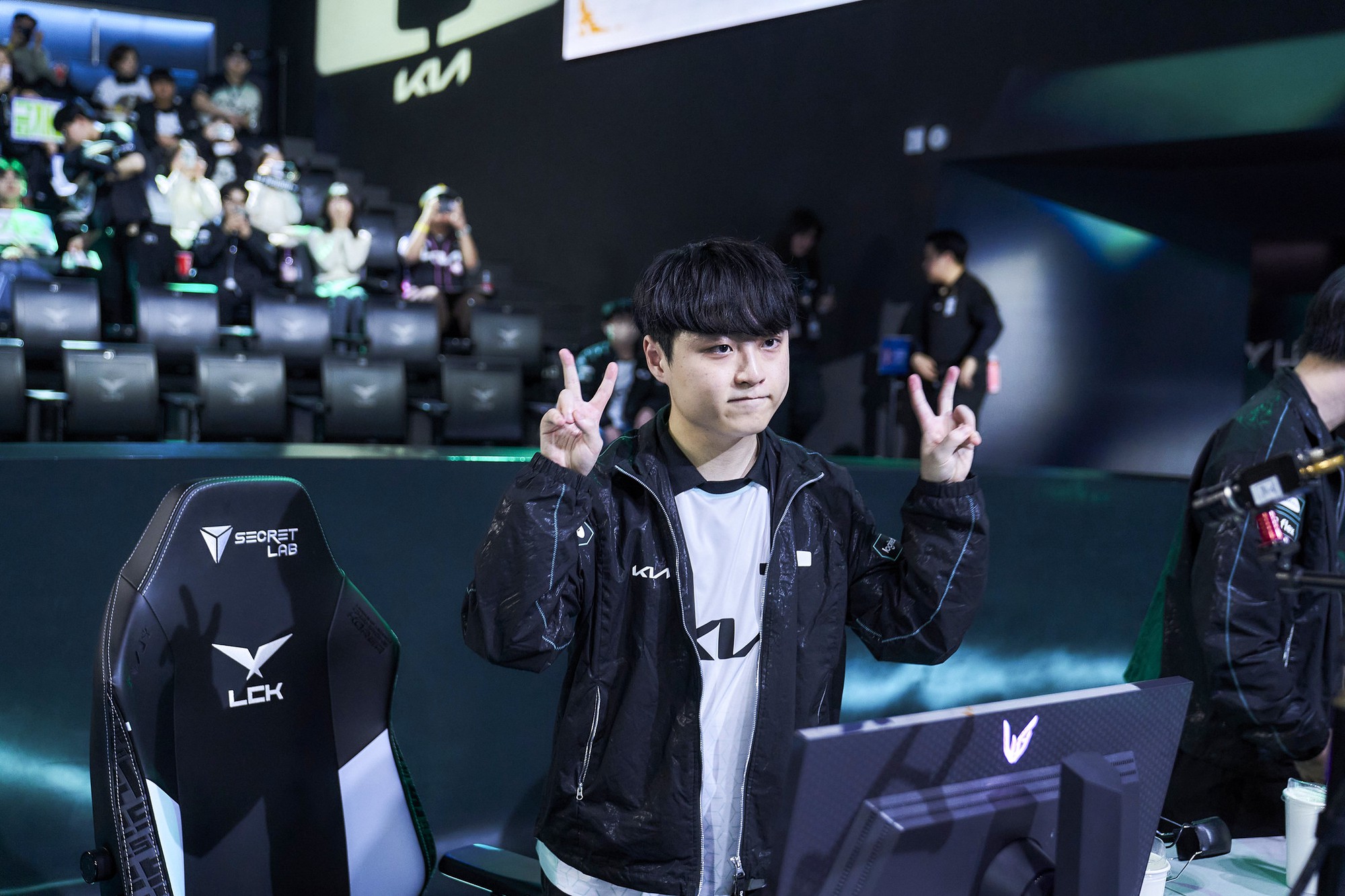 Dù chiến thắng kịch tính T1 nhưng đây là siêu sao thi đấu