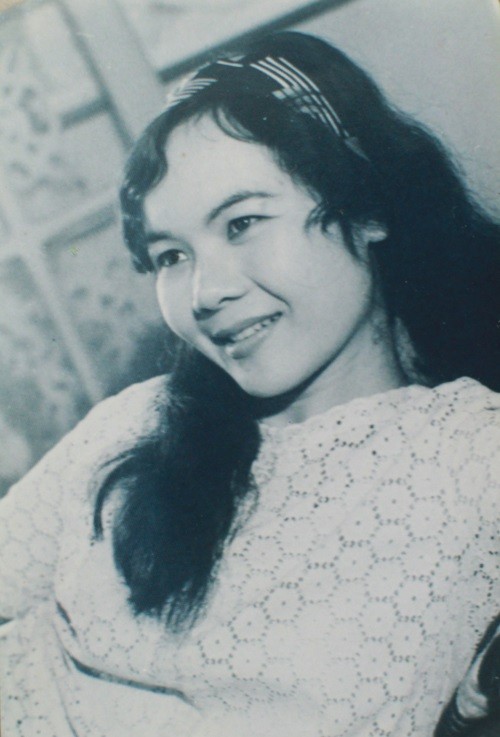 NSƯT duy nhất đổi đời nhờ bị cả nước chê xấu, nhan sắc ngoài đời ăn đứt trên phim- Ảnh 2.