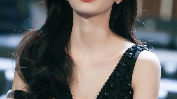 Nghệ sĩ trong danh sách đen ds den 1 1769735958 968 width1080height1620