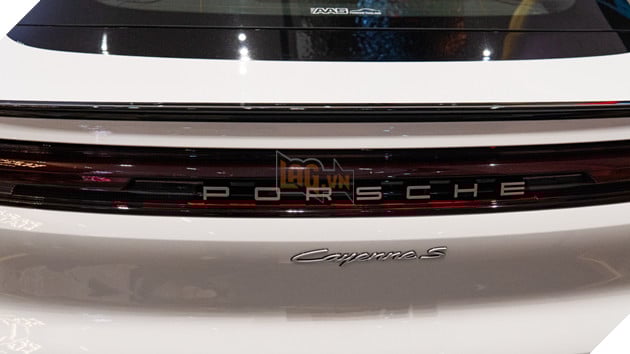 2025 PMGC: Can Canh Sieu Xe Porsche Cayenne Dang Cho Don FMVP Cua Giai Dau 3 2025 PMGC: Cận Cảnh Siêu Xe Porsche Cayenne Đang Chờ Đón FMVP Của Giải Đấu 3