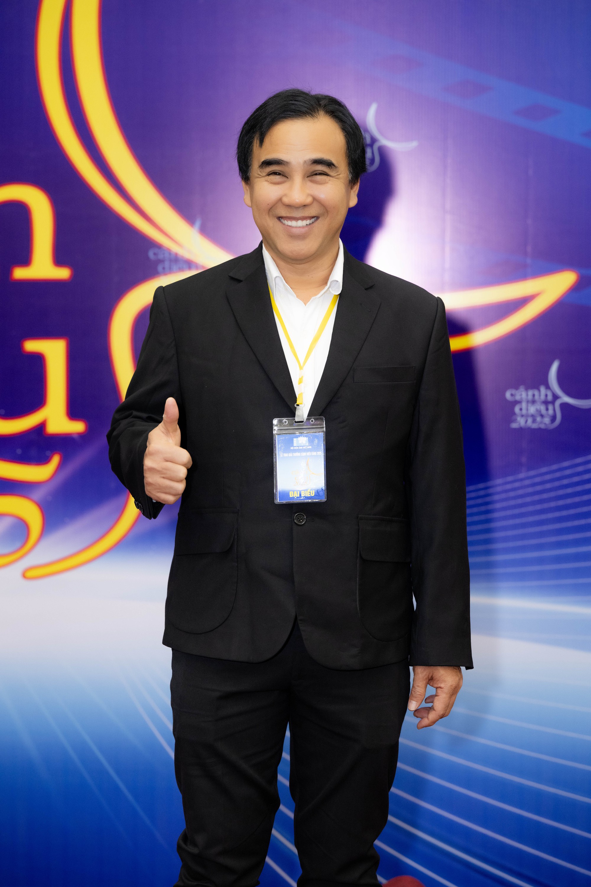 Thảm đỏ Cánh Diều 2025: Lê Bống - Thanh Hương xinh sang kịch trần, tổng tài Cách Em 1 Milimet khen đẹp là chưa đủ- Ảnh 17.