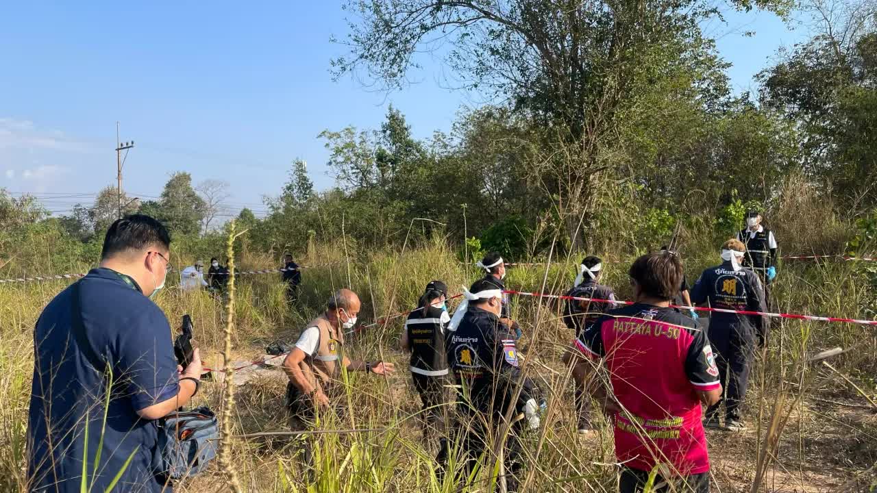 Thái Lan: Phát hiện thi thể người đàn ông nước ngoài tại 5 vị trí khác nhau ngoài bãi đất hoang- Ảnh 1.