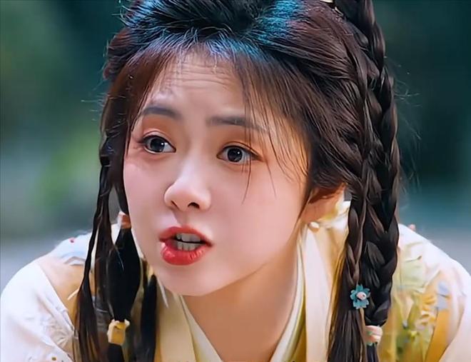 Đàm Tùng Vận cưa sừng làm nghé mãi không biết ngượng à?- Ảnh 1.