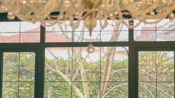 Rapper Phúc Du cưới bạn gái yêu 14 năm du thien 1 1769736448 389 width1366height2048