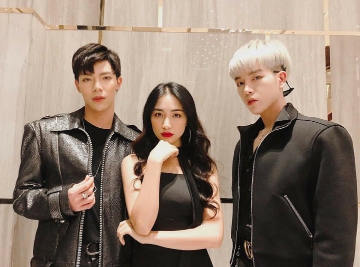 Đức Phúc - Erik làm gì mà khiến Hòa Minzy bật khóc?- Ảnh 7.