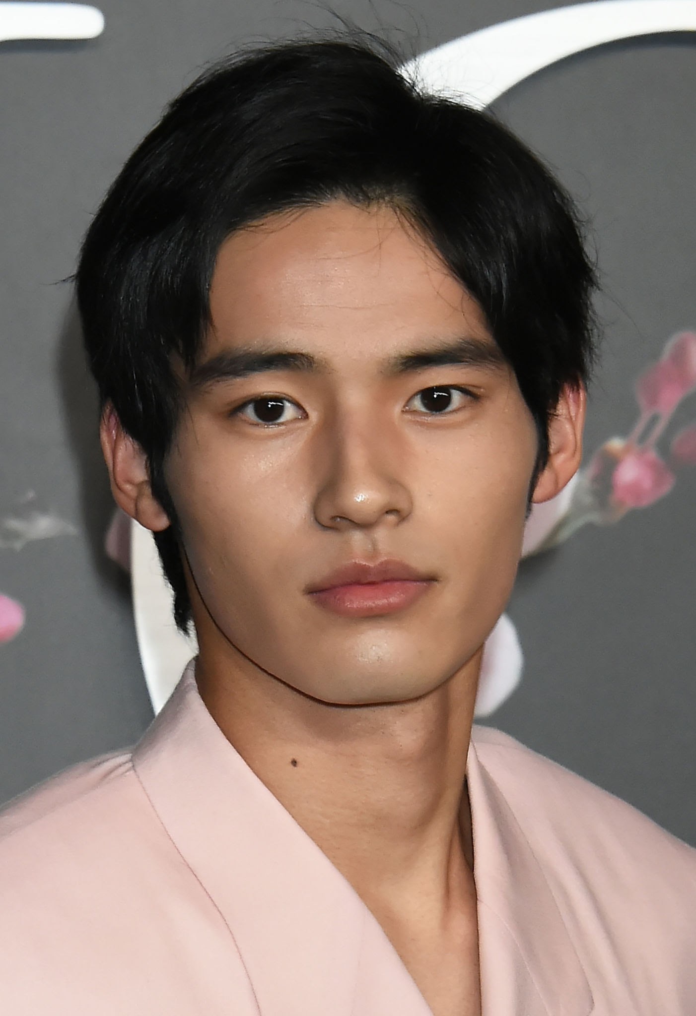 Nam diễn viên bất ngờ kết hôn và lên chức bố cùng lúc ở tuổi 26- Ảnh 4.