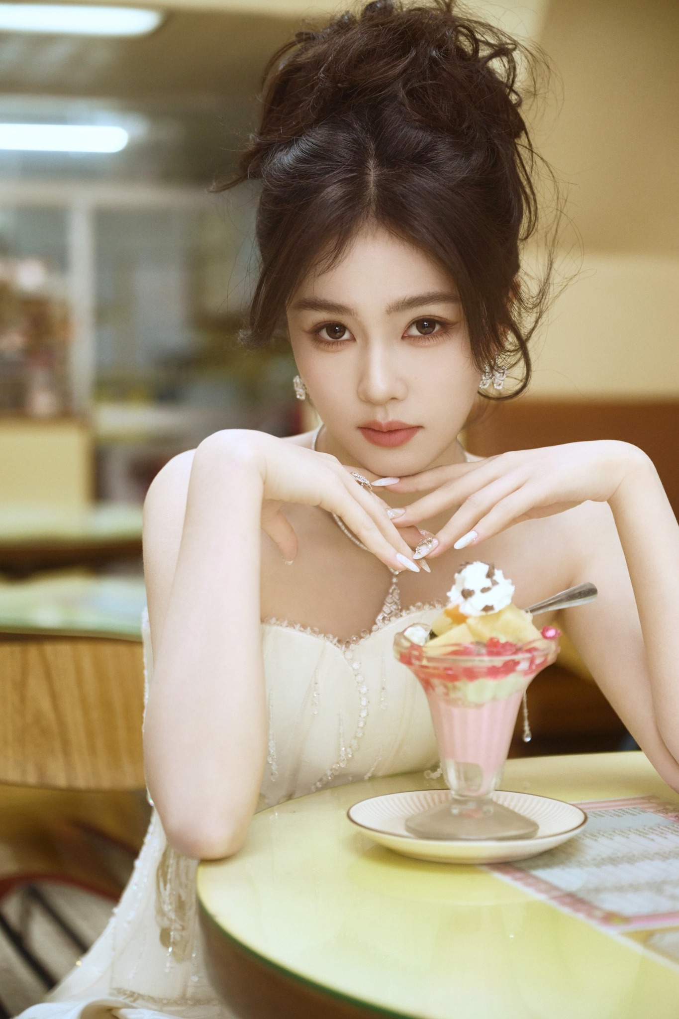 Sức ép showbiz đã khiến hội mỹ nhân đẹp