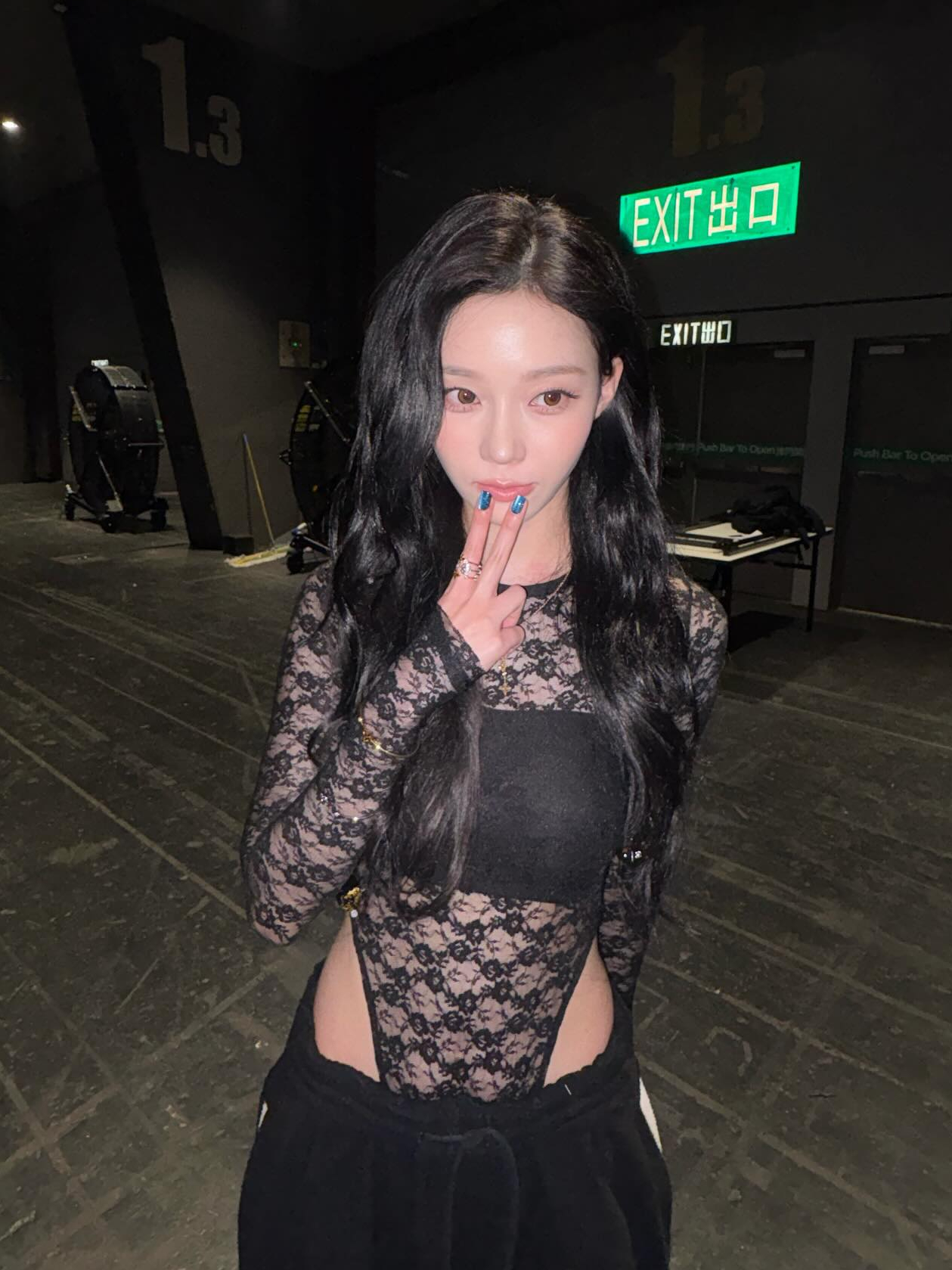 Màn đụng độ nghẹt thở giữa Jennie và 2 gái xinh Kpop: Định nghĩa lại khái niệm sexy là gì!- Ảnh 7.