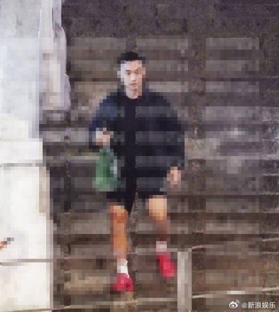 Chị Đẹp “đá” thiếu gia sòng bạc vì ngoại tình với Á hậu, nay sống chung cùng “hồng hài nhi” kém 10 tuổi- Ảnh 1.