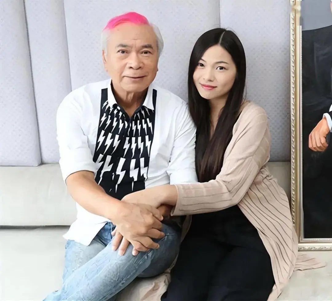 Hiếm trong showbiz: 1 sao nam tặng vợ cũ 8 căn nhà, cho thụ hưởng hàng trăm tỷ tiền bảo hiểm nhân thọ- Ảnh 3.