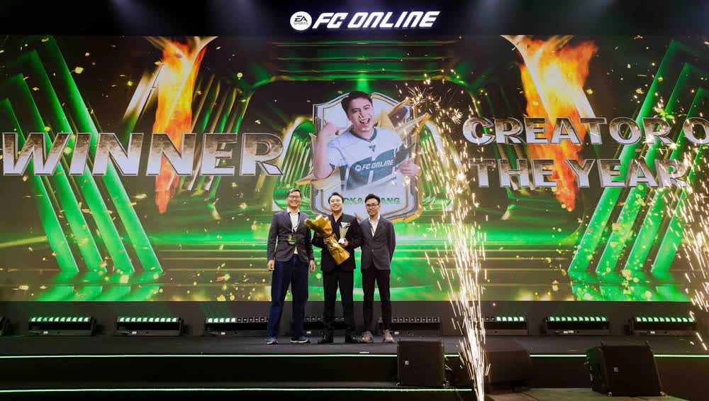 FC Online Year-End Gala 2025: Đêm vinh danh hành trình rực rỡ của game thủ Việt- Ảnh 3.