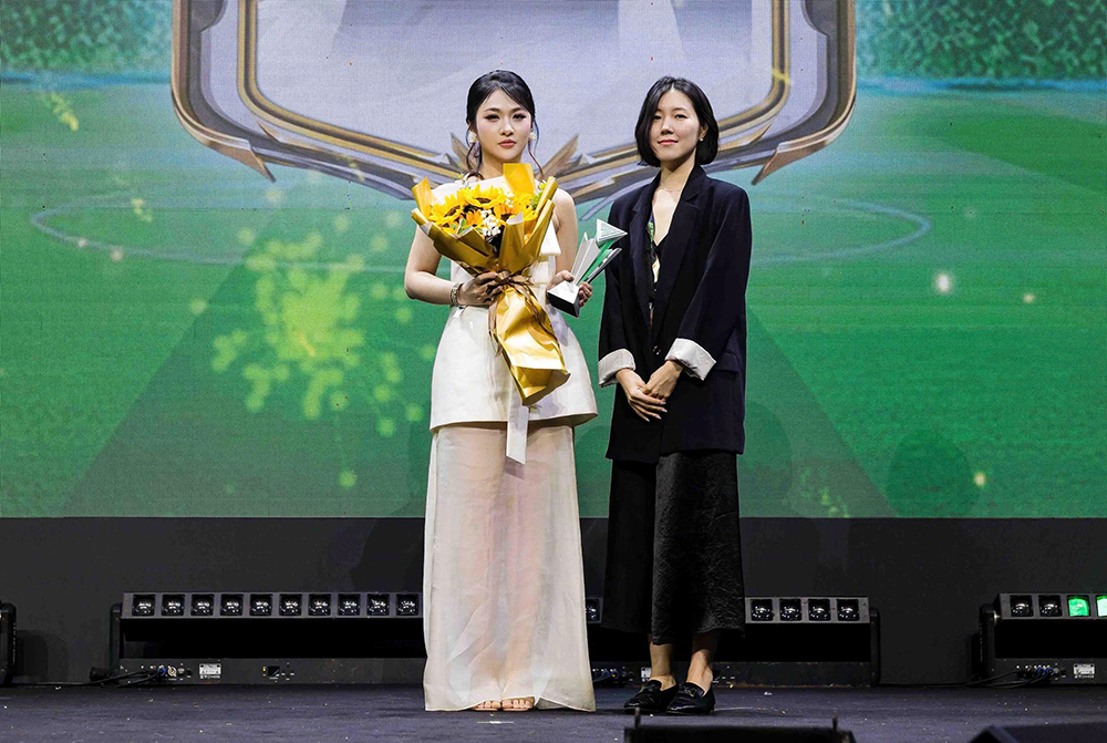 Toàn cảnh FC Online Year-End Gala 2025: Vinh danh 20 hạng mục xuất sắc nhất epo 310126 fcoline203