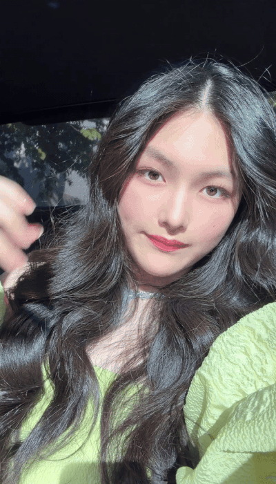 Sao nhí Bố ơi mình đi đâu thế 16 tuổi đã có Rolls-Royce riêng, vi vu bằng Maybach 56 tỷ- Ảnh 1. Sao nhí Bố ơi mình đi đâu thế 16 tuổi đã có Rolls-Royce riêng, vi vu bằng Maybach 56 tỷ- Ảnh 1.