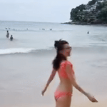 Nàng hậu đáng thương nhất năm 2026: Hạ mình bán hàng rong cứu bạn đại gia bể nợ, giờ bị ruồng bỏ không thương tiếc ezgif 7b46a0907ec5272a 1767326688955990566770 407 0 826 800 crop 176732673082660062345gifpng