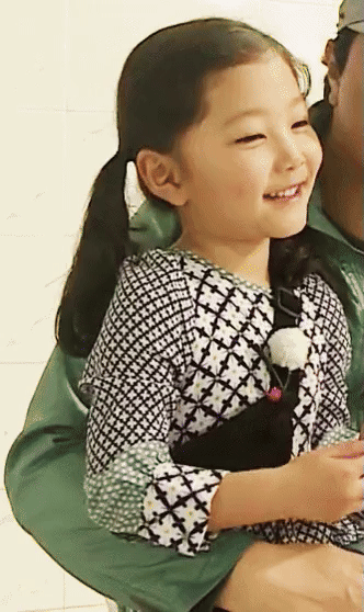 Chị em sao nhí Bố Ơi Mình Đi Đâu Thế