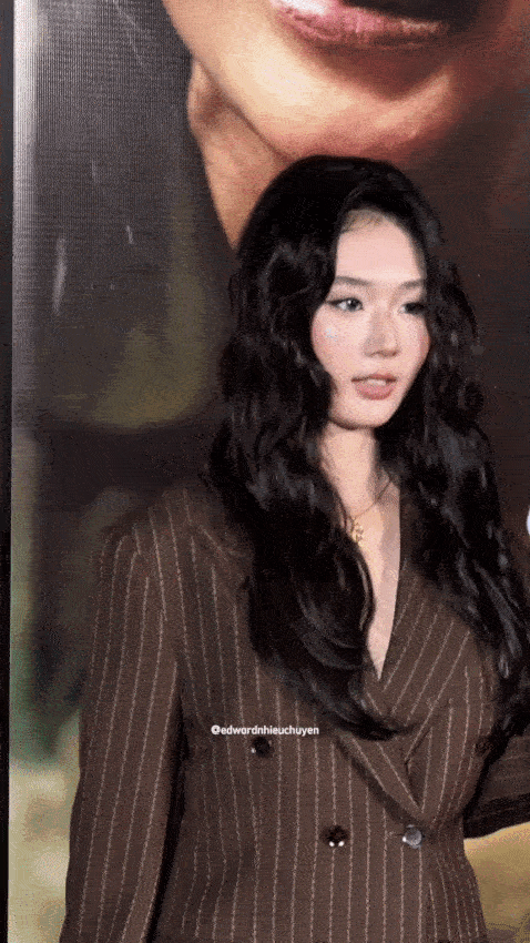 Mỹ nhân Việt đẹp đến mức được ví với Lưu Diệc Phi và Park Min Young, hoàn hảo mọi mặt chỉ trừ 1 điều- Ảnh 2.