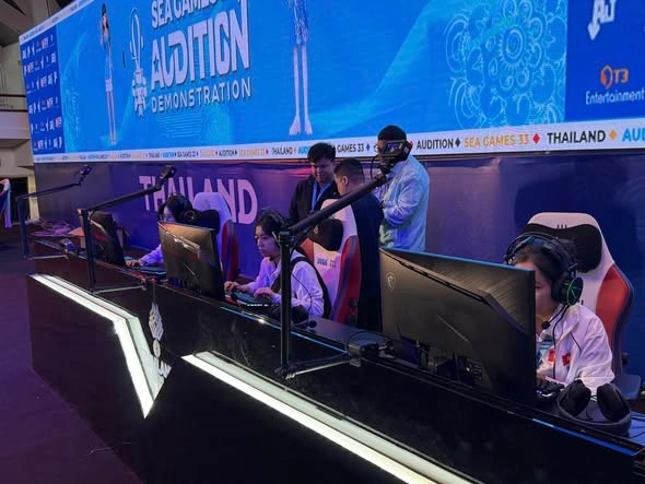 f510smg Cập bến Thái Lan - Đội tuyển Audition Việt Nam gấp rút chuẩn bị cho thi đấu SEA Games 33 f510smg