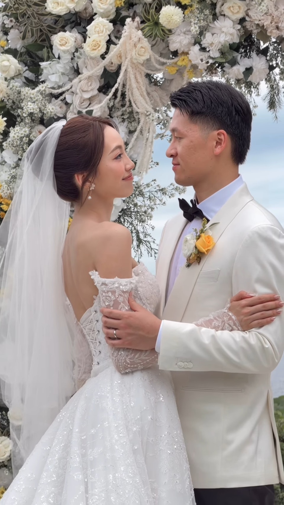 "Nữ thần chân dài" bí mật cưới người tình lâu năm f6oetsojk8jeqtoy95314rmy4ulyr7j0hpgjcrz4cqk 1770709078735159617290 1770716633633 1770716633858206334848