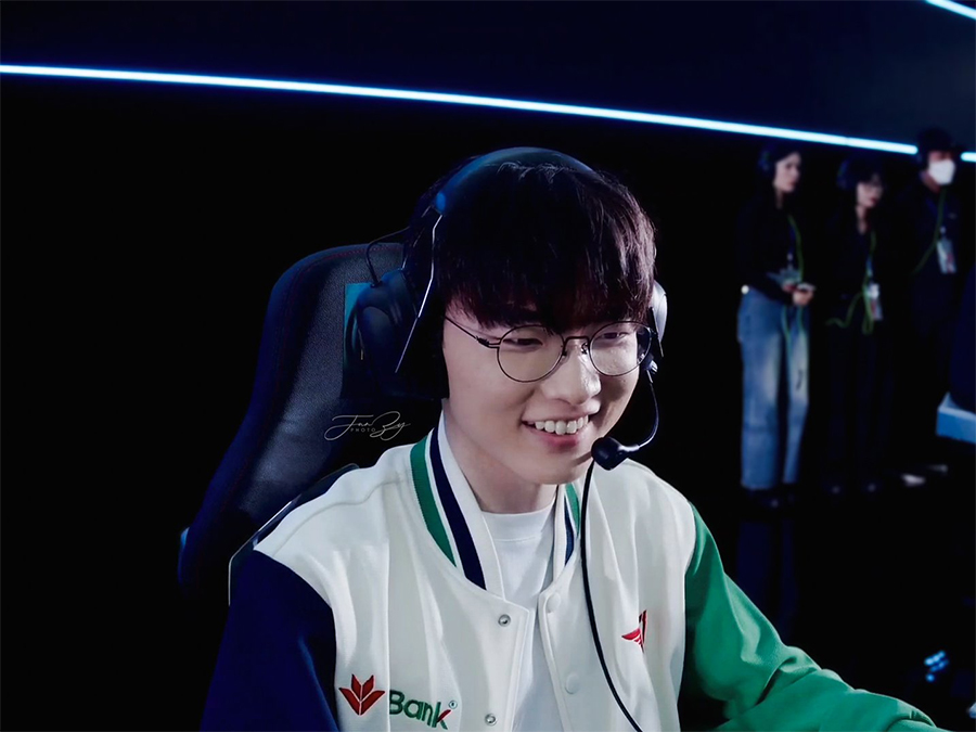 Faker rạng rỡ trong fan meeting T1, dành riêng điều đặc biệt cho cho fan Việt faker vn 3